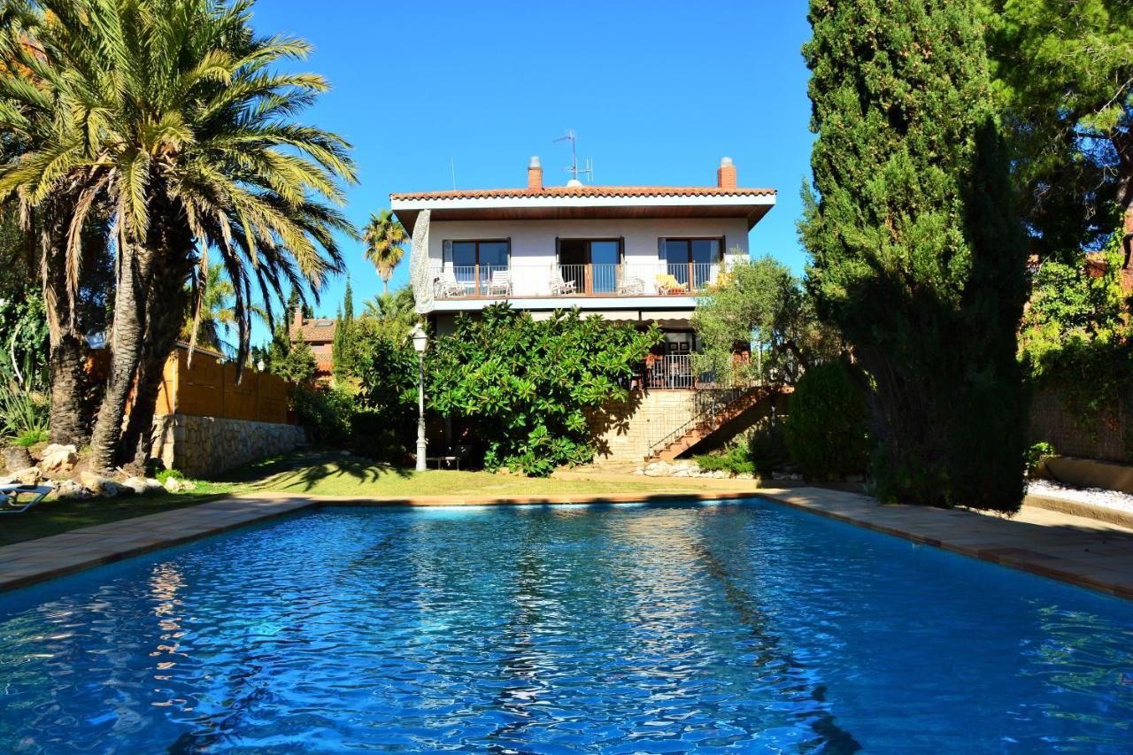 Villa Sitges El Ranch Amaizing Outdoor Areas Beaches At 5 Minutes Walk Sitges At 15 Min Drive Ac Pool Jacuzzi & Garden Xxl Calafell Luaran gambar