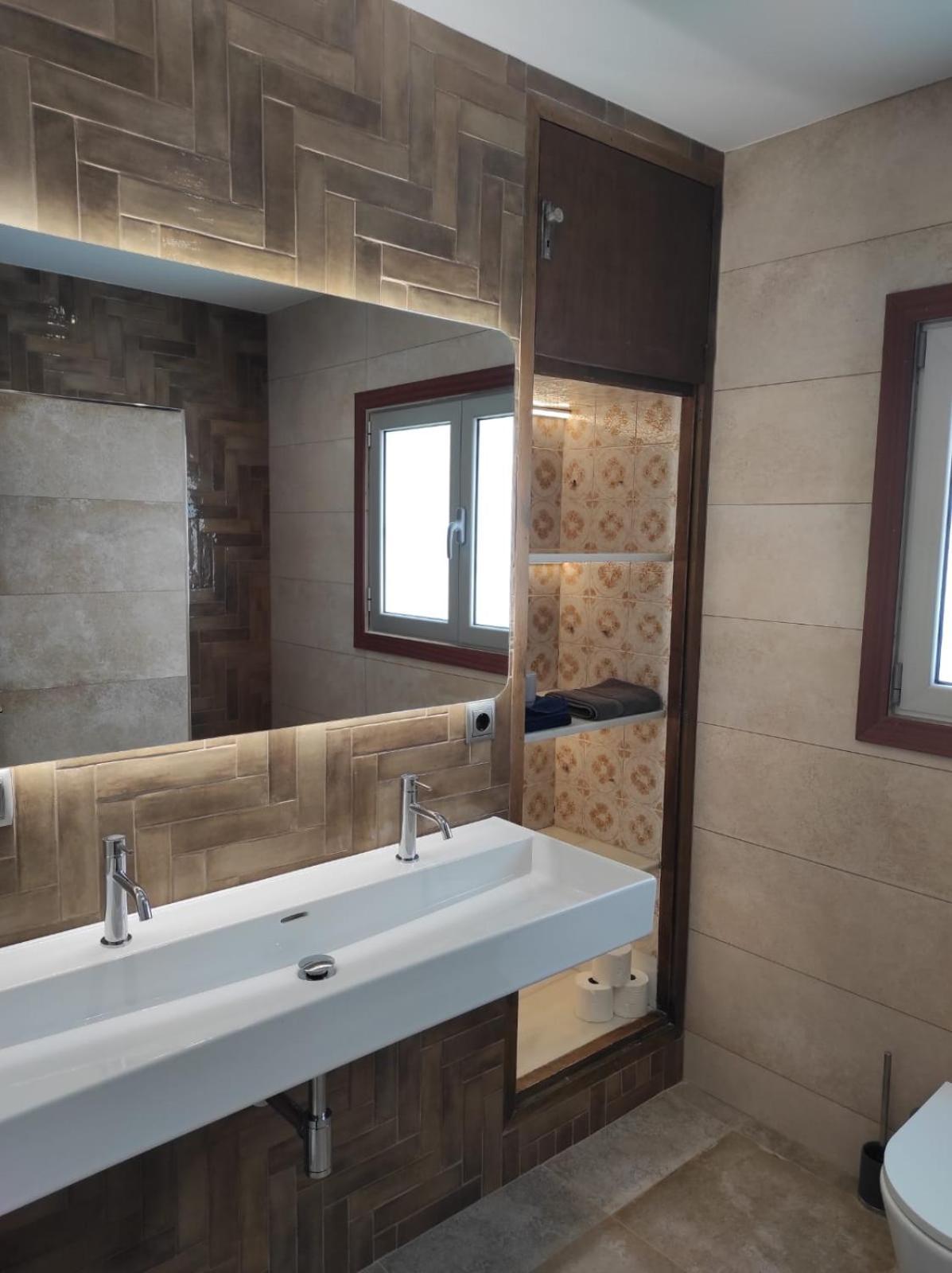 Villa Sitges El Ranch Amaizing Outdoor Areas Beaches At 5 Minutes Walk Sitges At 15 Min Drive Ac Pool Jacuzzi & Garden Xxl Calafell Luaran gambar